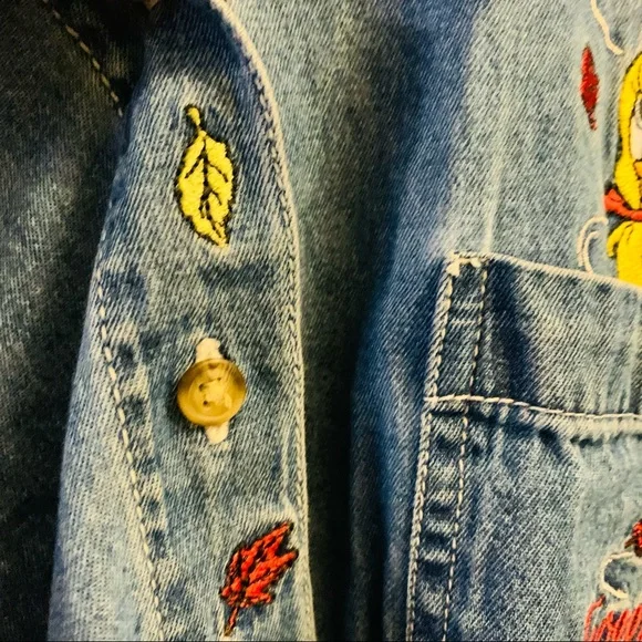 LOONEY TOONS Y2K Tweety Denim Button Down - Picture 7 of 8